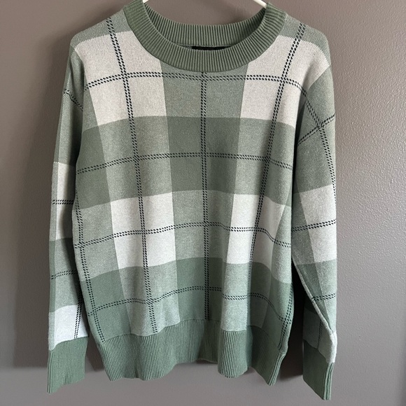 Rachel Zoe Sweaters - Rachel Zoe green checker print sweater